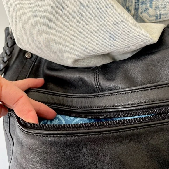 Stone Mountain Black Leather  Crossbody Bag - Picture 11 of 15